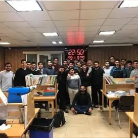 مدرسه مهرآیین، سالن مطالعه بزرگ مجتمع غیردولتی مهرآیین